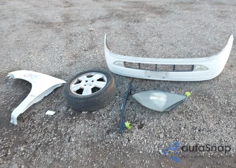 2003 Ford Focus Se/Ztw z USA, uszkodzony, nr VIN 1FAHP36373W173524